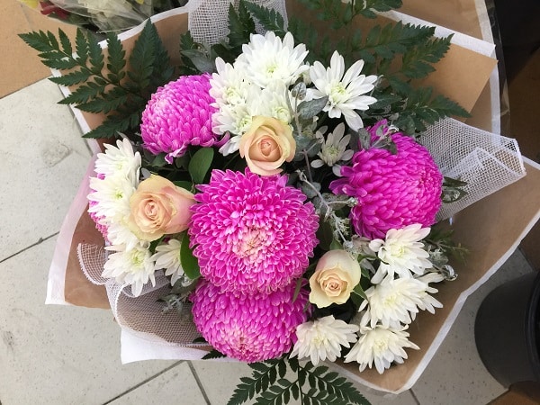 Who Delivers Flowers On Sunday Near Me : Flower Delivery Dubai Near Me